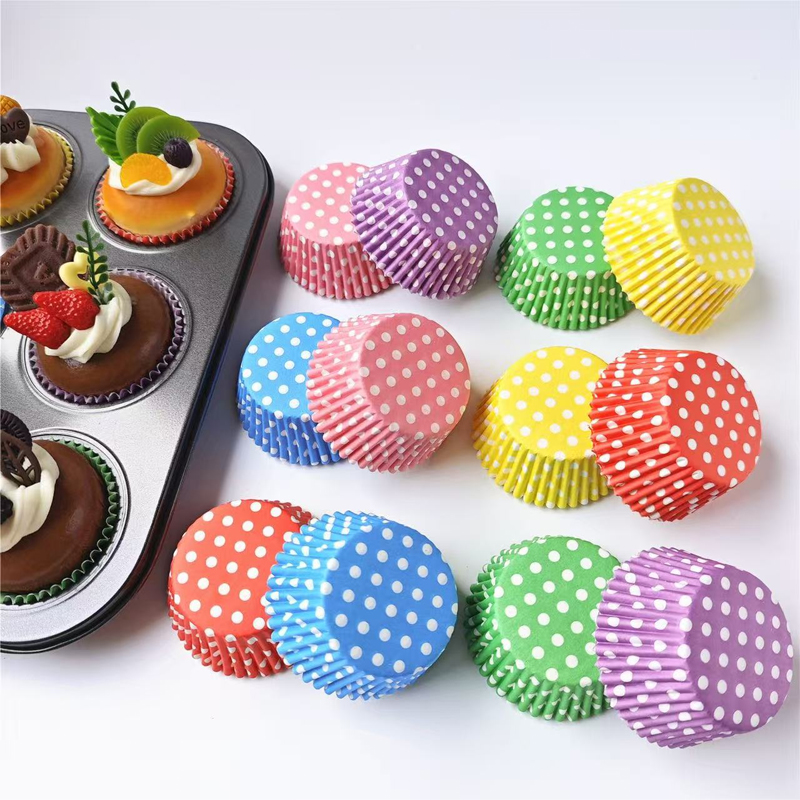 100 Buah Alas Kertas Kue Polka - Kitchen Paper For Baking ulasan dan harga