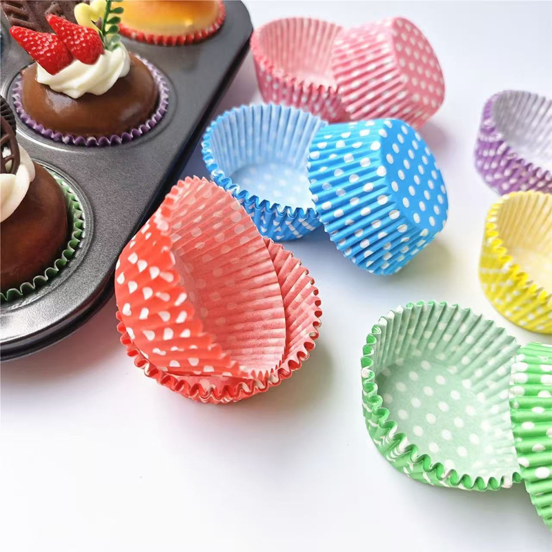 100 Buah Alas Kertas Kue Polka - Kitchen Paper For Baking ulasan dan harga