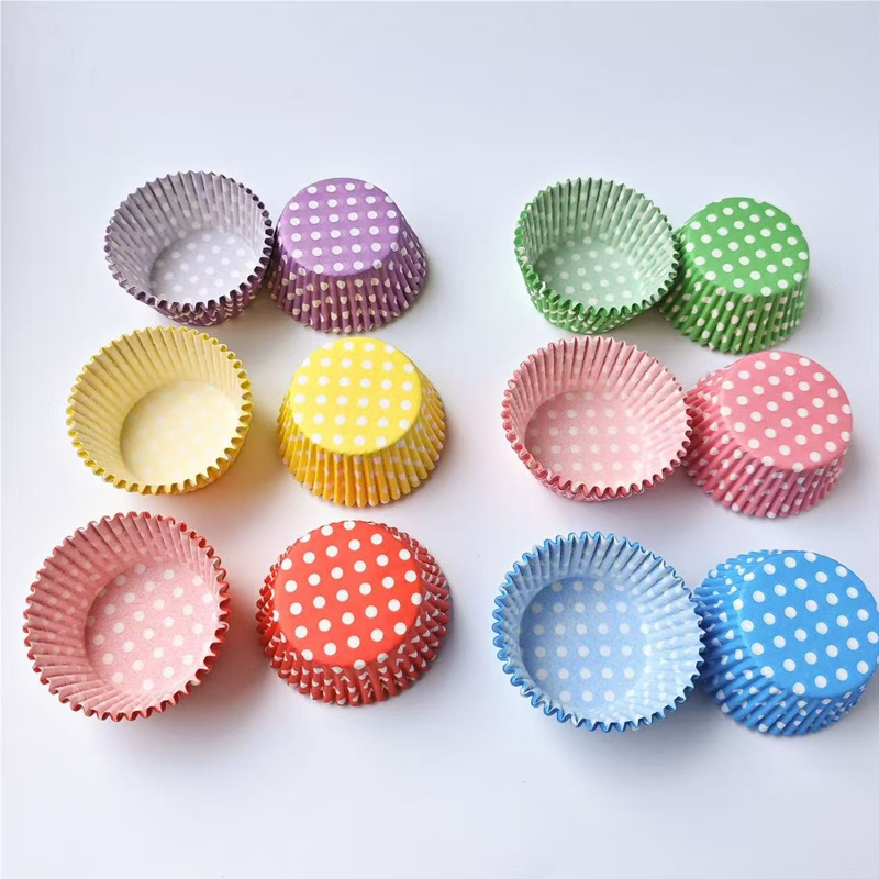 100 Buah Alas Kertas Kue Polka - Kitchen Paper For Baking ulasan dan harga