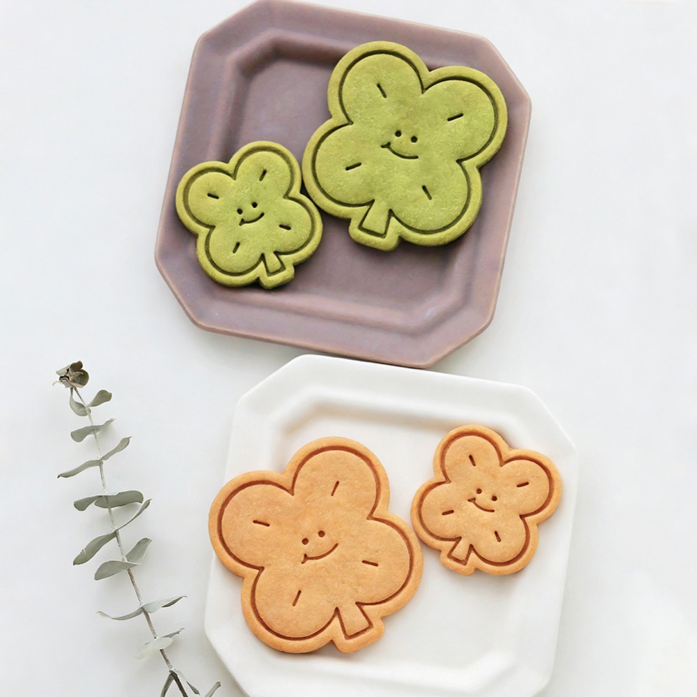 Cetakan Kue Berbentuk Semanggi - Kitchen Baking Items ulasan dan harga